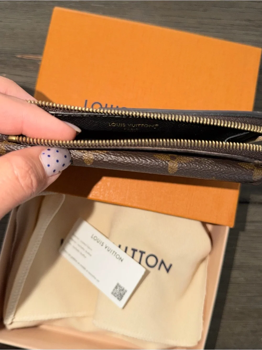 Louis Vuitton authentic louis